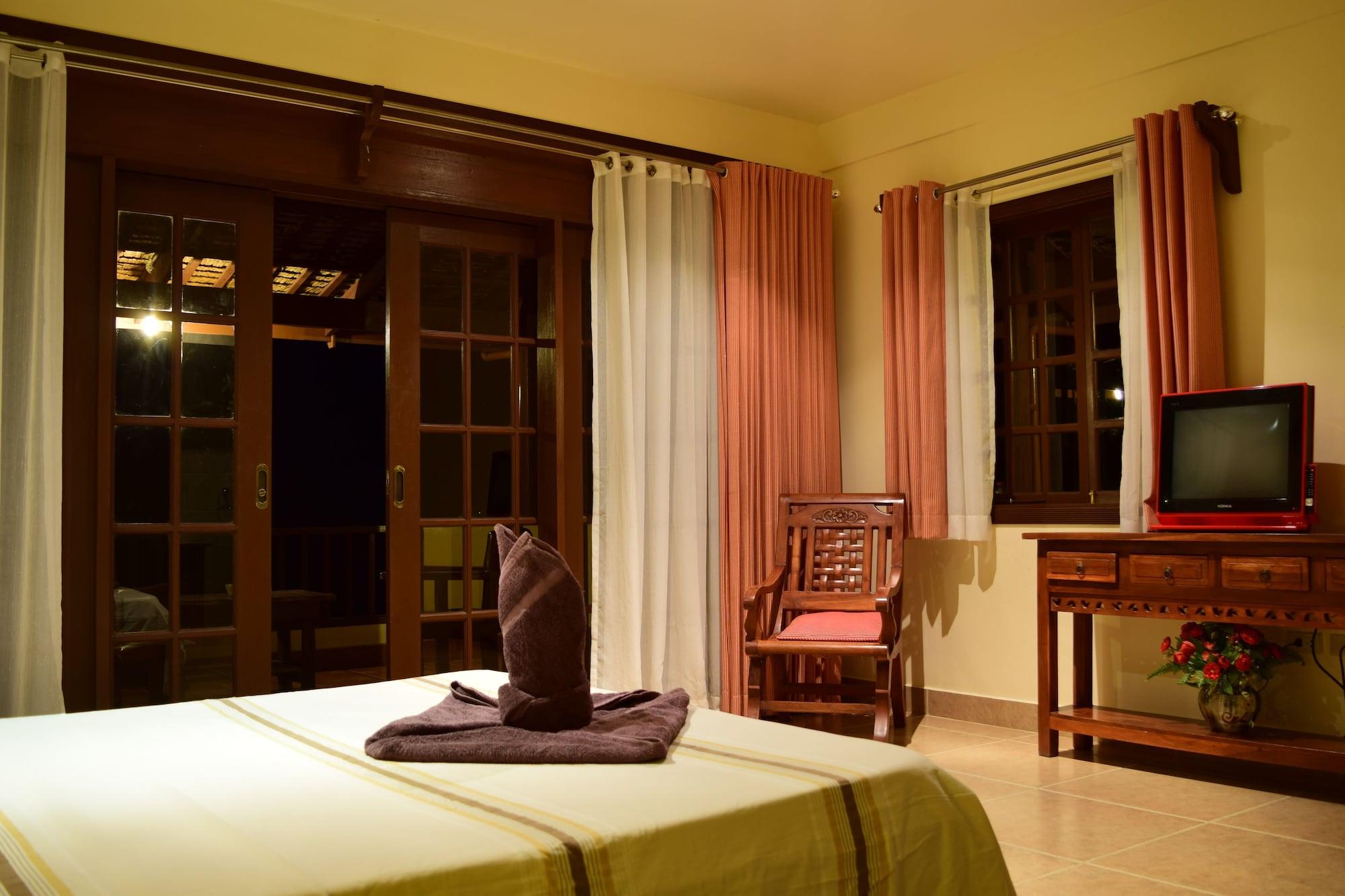 Tribal Hills Mountain Resort Puerto Galera Exterior photo